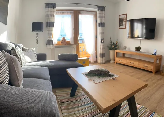 Haus Hochlenzerblick *