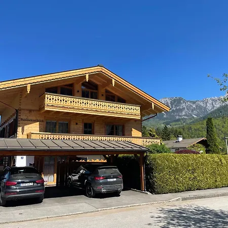 Haus Hochlenzerblick *