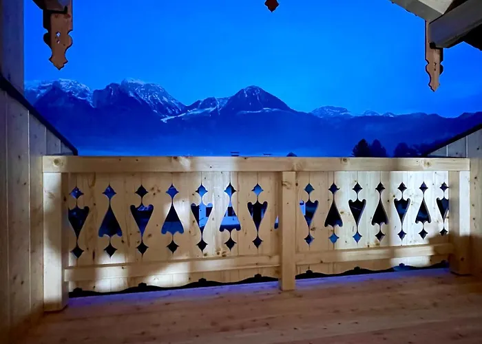 Haus Hochlenzerblick *